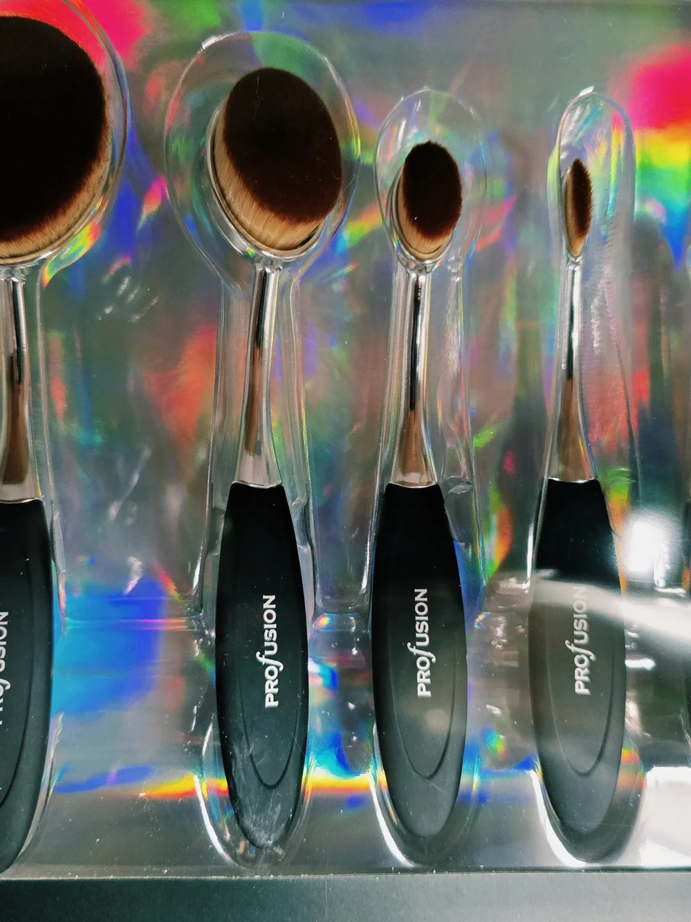 WHOLESALE: Profusion Pro Brush Vault with 6 Sets Glitter & Glam Style Brushes